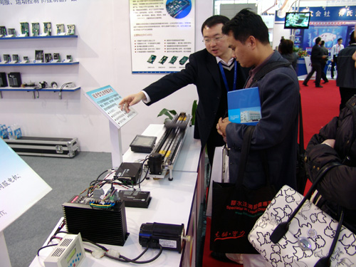 雷赛科技2009高交会上展风采 深耕技术引领智造未来